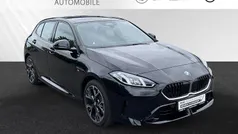 Saphirschwarz metallic Gebraucht 2024 BMW 120 M Sport Kleinwagen | 35.888 € (Guter Preis)