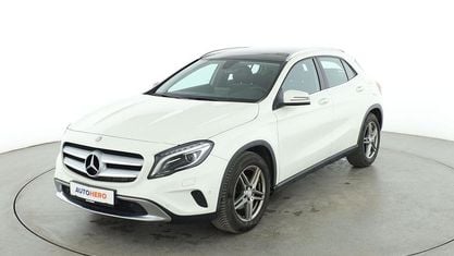 Gebraucht Mercedes GLA200 Urban 156 PS (114 kW) 2016 Weiß SUV