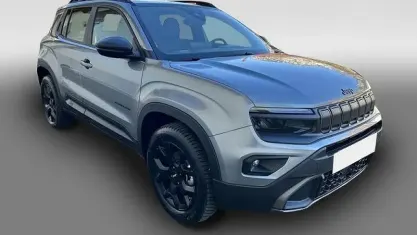 Nuova Jeep Avenger 145 CV (106 kW) 2026 Grigio SUV