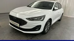 Weiß Gebraucht 2022 Ford Focus Titanium Limousine | 18.480 € (Guter Preis)