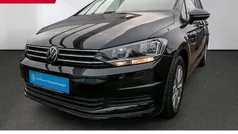 Deep black perleffekt Gebraucht 2025 VW Touran Comfortline Van / Kleinbus | 33.990 € (Fairer Preis)