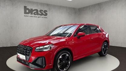 Używany Audi Q2 S-Line 150 KM (110 kW) 2022 Czerwony SUV