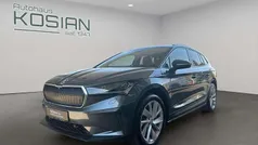 Grau Gebraucht 2021 Skoda Enyaq iV Loft SUV | 28.980 € (Guter Preis)