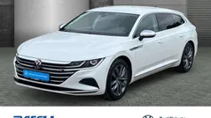 Oryxweiß perlmutteffekt Gebraucht 2024 VW Arteon Elegance Kombi | 35.980 € (Fairer Preis)