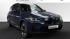 Phytonicblau metallic Gebraucht 2022 BMW iX3 Impressive SUV | 39.390 € (Fairer Preis)