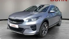 Grau Gebraucht 2020 Kia XCeed Vision SUV | 19.990 € (Fairer Preis)