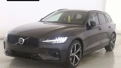 Grau Gebraucht 2024 Volvo V60 Plus Kombi | 36.990 € (Fairer Preis)