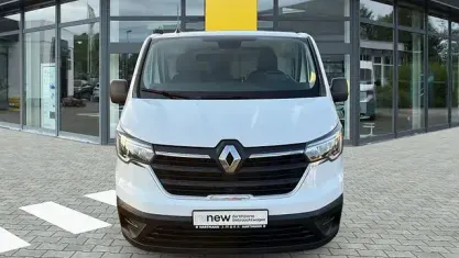 Gebraucht Renault Trafic Komfort 150 PS (110 kW) 2022 Arktis weiß (weiß) Van / Kleinbus