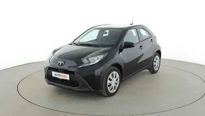 Gebraucht Toyota Aygo X Play 72 PS (52 kW) 2022 Schwarz SUV