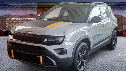 Neu Jeep Avenger 145 PS (106 kW) 2026 Grau SUV