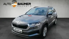 Grau Gebraucht 2024 Skoda Karoq Selection SUV | 31.990 € (Fairer Preis)