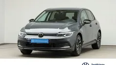 Delfingrau metallic (metallic) Gebraucht 2023 VW Golf VIII Move Limousine | 25.999 € (Fairer Preis)