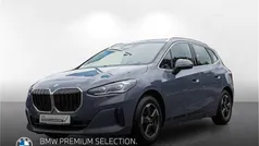 Grau Gebraucht 2022 BMW 218 Active Tourer Van / Kleinbus | 27.908 € (Fairer Preis)