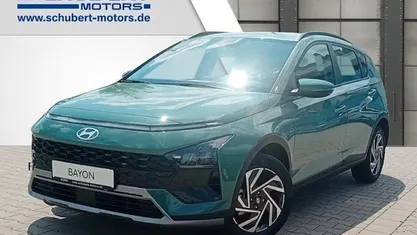 Grün Gebraucht 2025 Hyundai Bayon Trend SUV | 22.390 € (Fairer Preis)