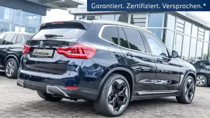 Używany BMW iX3 Sport Line 210 kW (286 KM) 2022 Czarny SUV