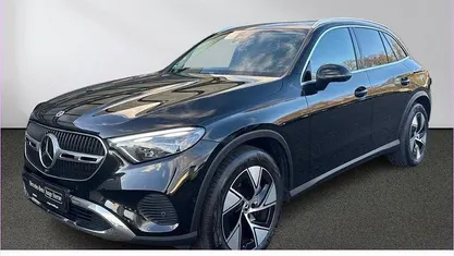 Gebraucht 2023 Mercedes GLC300e Avantgarde SUV | 50.880 € (Fairer Preis)