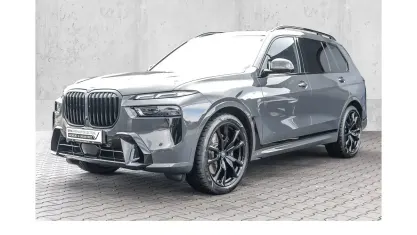 Gebraucht BMW X7 M Sport 360 PS (264 kW) 2025 Bmw individual dravitgrau SUV