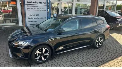 Obsidianschwarz metallic Gebraucht 2024 Ford Focus Active Kombi | 25.690 € (Fairer Preis)