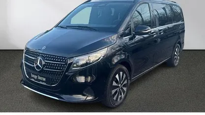 Gebraucht Mercedes V300 Avantgarde 237 PS (174 kW) 2025 Schwarz Van / Kleinbus