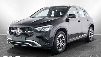 Schwarz Gebraucht 2025 Mercedes GLA200 Progressive SUV | 39.977 € (Fairer Preis)