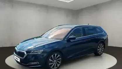 Gebraucht Skoda Octavia Style 150 PS (110 kW) 2022 Lavablau metallic Kombi