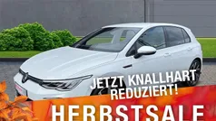 Gebraucht 2024 VW Golf VIII R-line Limousine | 33.916 € (Fairer Preis)