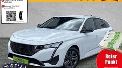 Okenit weiß metallic Gebraucht 2024 Peugeot 308 Allure Kombi | 23.480 € (Fairer Preis)