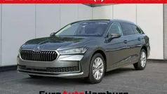 Gebraucht 2025 Skoda Superb Selection Kombi | 44.690 € (Fairer Preis)