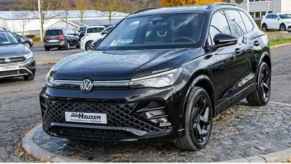 Usata VW Tiguan R-line 150 CV (110 kW) 2025 Nero SUV