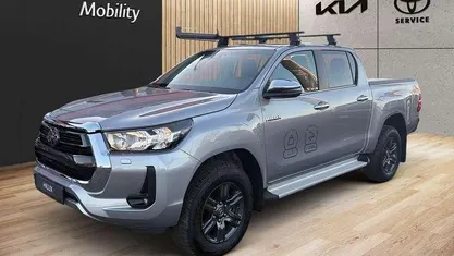 Silber Neu 2025 Toyota HiLux Comfort Abholung | 49.990 € (Fairer Preis)