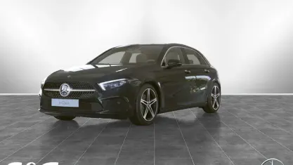 Gebraucht Mercedes A200 Progressive 163 PS (119 kW) 2022 Kosmosschwarz metallic Limousine