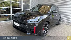 Midnight black metallic Gebraucht 2024 Mini John Cooper Works Countryman SUV | 48.749 € (Guter Preis)