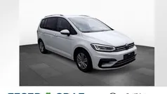Pure white Gebraucht 2024 VW Touran R-line Van / Kleinbus | 36.440 € (Guter Preis)