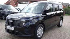 Schwarz Neu 2025 Ford Tourneo Courier Titanium Van / Kleinbus | 29.450 € (Fairer Preis)