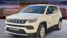 Grau Neu 2025 Jeep Compass Altitude SUV | 34.590 € (Fairer Preis)
