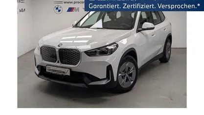 Gebraucht BMW iX1 Shadowline 150 kW (204 PS) 2025 Weiß SUV