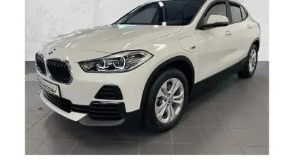 Gebraucht BMW X2 Sport Line 125 PS (91 kW) 2023 Weiß SUV