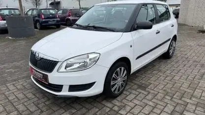 Gebraucht Skoda Fabia Cool Edition 86 PS (63 kW) 2014 Weiß Limousine