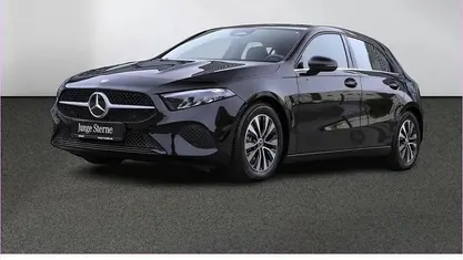 Unilack nachtschwarz Gebraucht 2024 Mercedes A180 Limousine | 26.990 € (Fairer Preis)