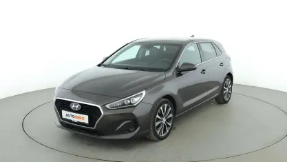Gebraucht Hyundai i30 Premium 136 PS (100 kW) 2019 Braun Limousine