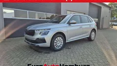 Brillantsilber metallic Neu 2025 Skoda Kamiq Selection SUV | 25.090 € (Guter Preis)