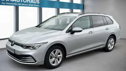 Brugt VW Golf VIII Life 116 HK (85 kW) 2024 Sølv Stationcar