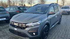 Grau Gebraucht 2024 Dacia Jogger Extreme Van / Kleinbus | 22.649 € (Fairer Preis)