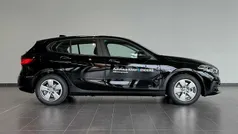 Schwarz Gebraucht 2024 BMW 118 Advantage Kleinwagen | 25.800 € (Fairer Preis)