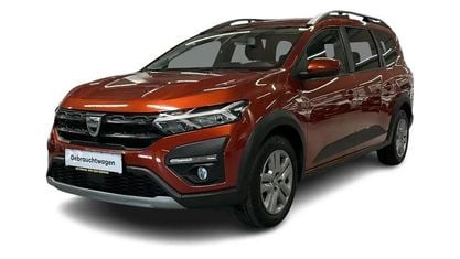 Używany Dacia Jogger Comfort 101 KM (74 kW) 2022 Brązowy Minivan