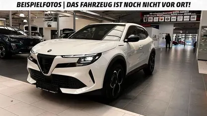 Neu Alfa Romeo GT Junior Edizione Speciale 136 PS (100 kW) 2026 Limousine