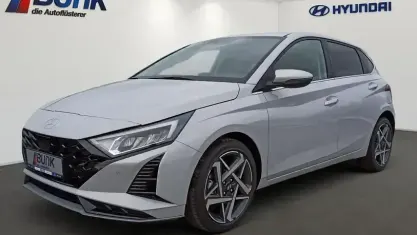 Gebraucht Hyundai i20 Comfort 101 PS (74 kW) 2024 Lumen grey Kleinwagen