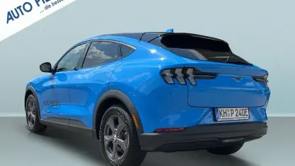Gebraucht Ford Mustang Mach-E Extended Range 216 kW (294 PS) 2022 Grabber blue metallic SUV