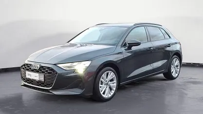 Gebraucht Audi A3 Ambiente 116 PS (85 kW) 2025 Manhattangrau metallic Limousine