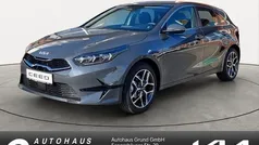 (h8g) dark penta metal m Gebraucht 2025 Kia Ceed Spirit Limousine | 25.690 € (Superpreis)